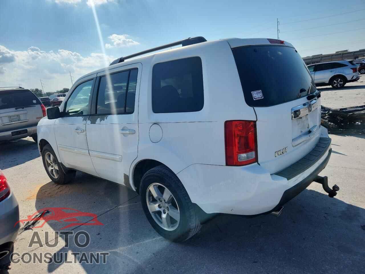 HONDA PILOT 2011 - 5FNYF3H42BB016604
