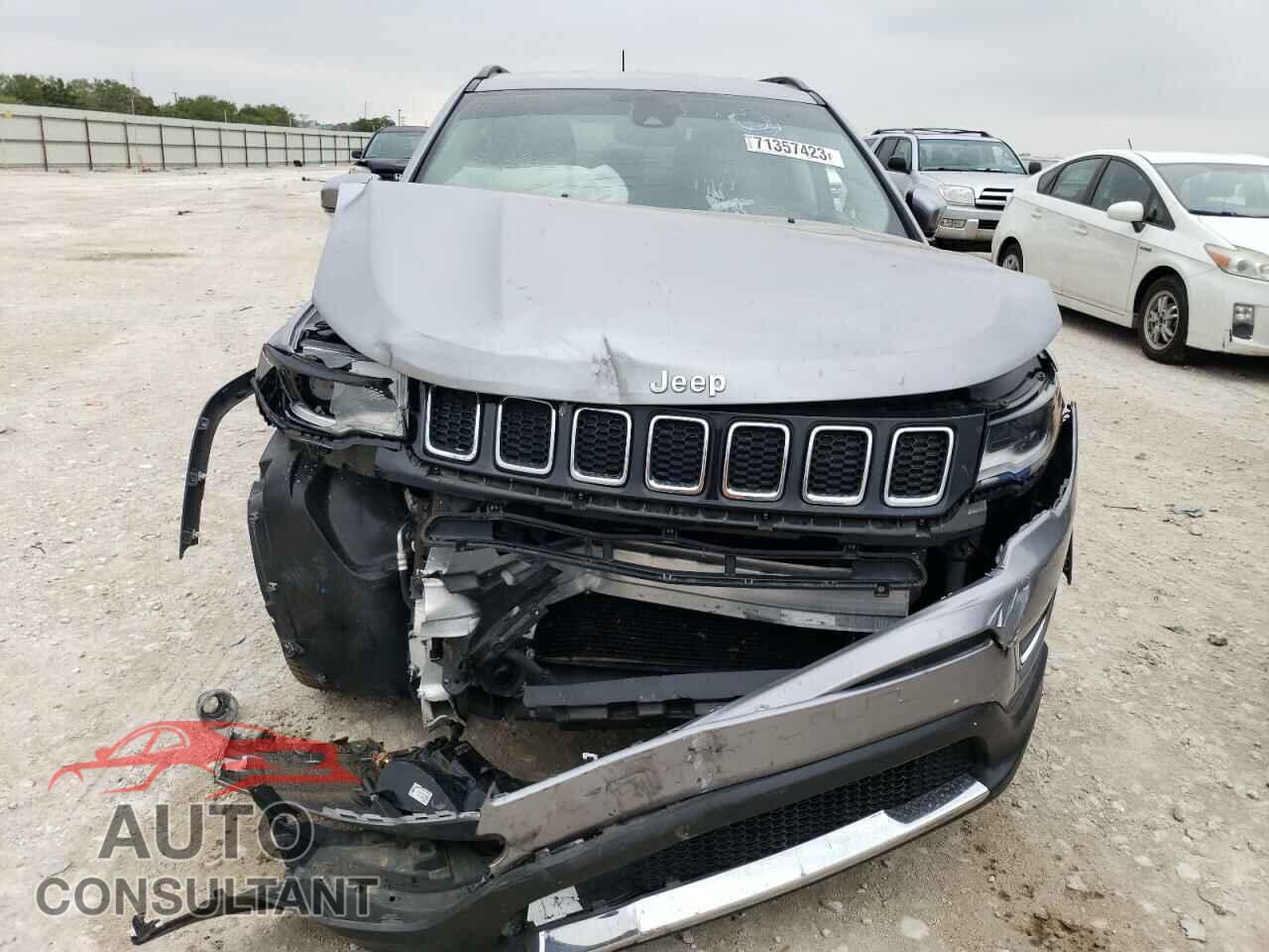 JEEP COMPASS 2018 - 3C4NJCCB9JT358879