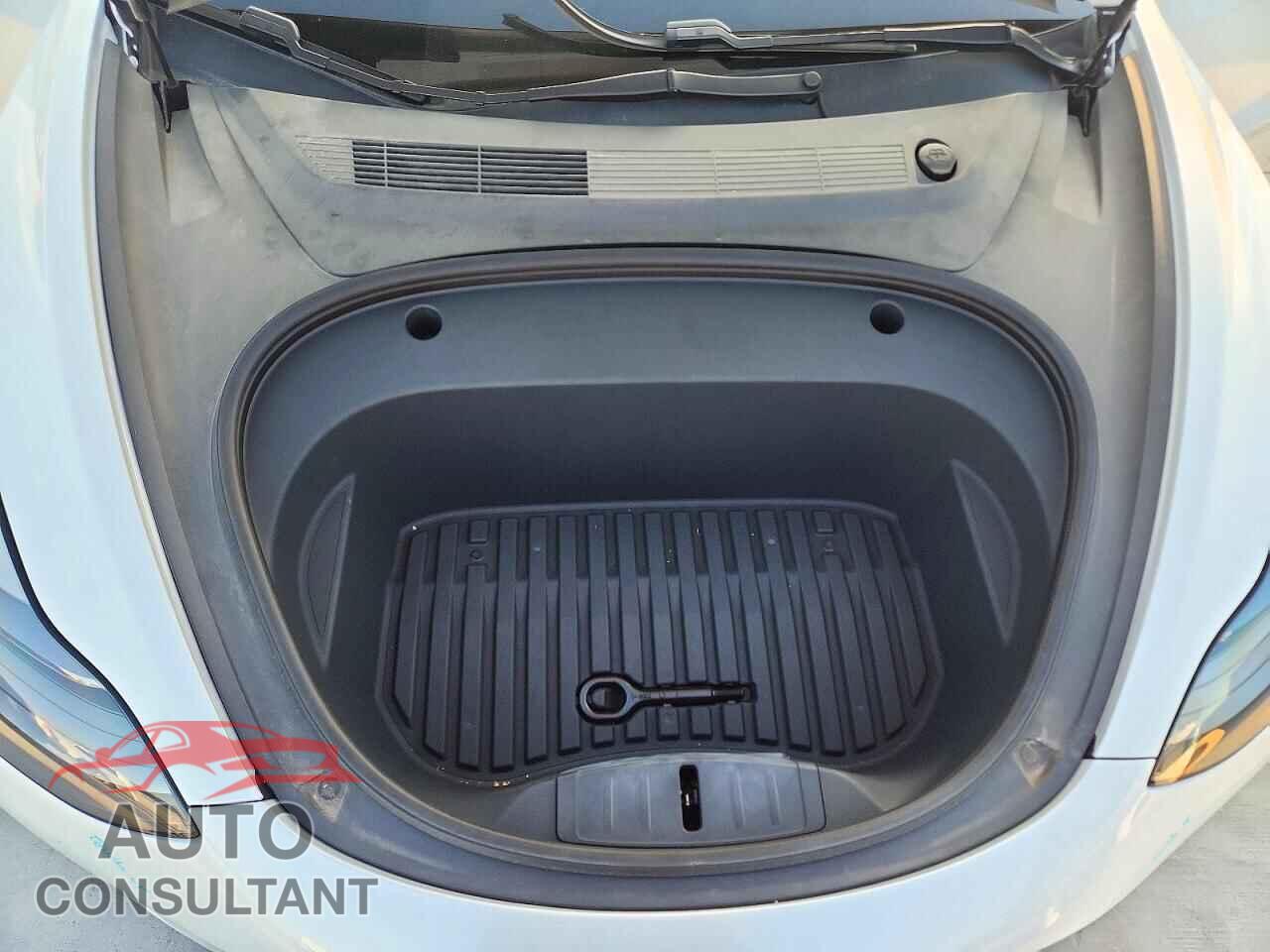 TESLA MODEL 3 2021 - 5YJ3E1EA3MF995144