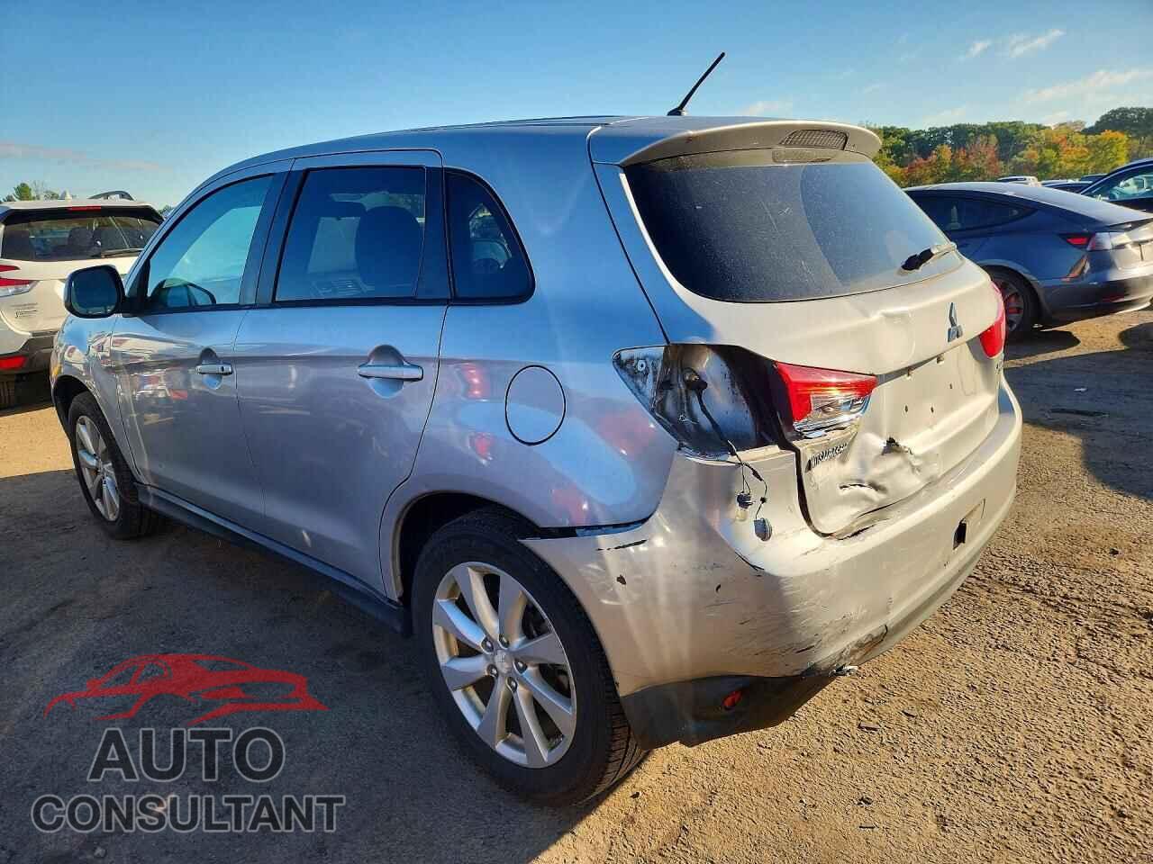 MITSUBISHI OUTLANDER 2015 - 4A4AR3AU5FE028538