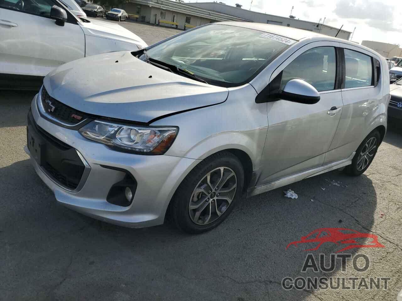 CHEVROLET SONIC 2018 - 1G1JD6SG0J4137318