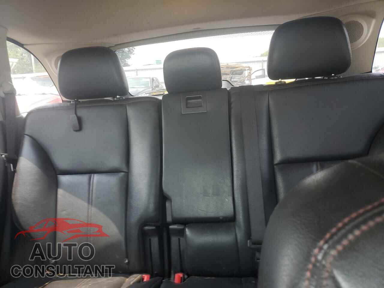 FORD EDGE 2011 - 2FMDK3KC4BBA09303