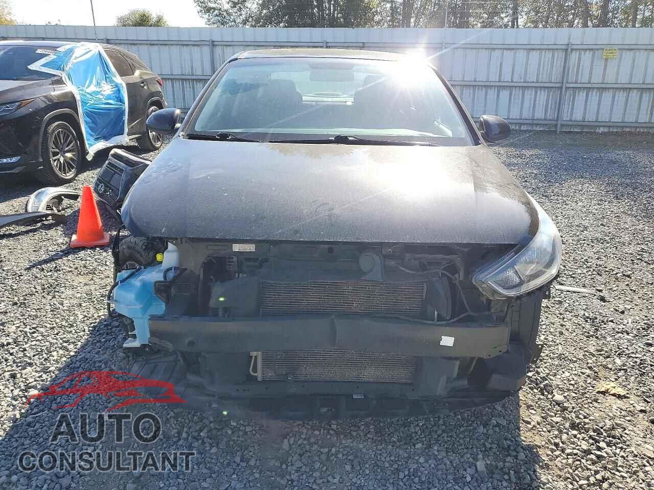 HYUNDAI ACCENT 2018 - 3KPC24A37JE012582