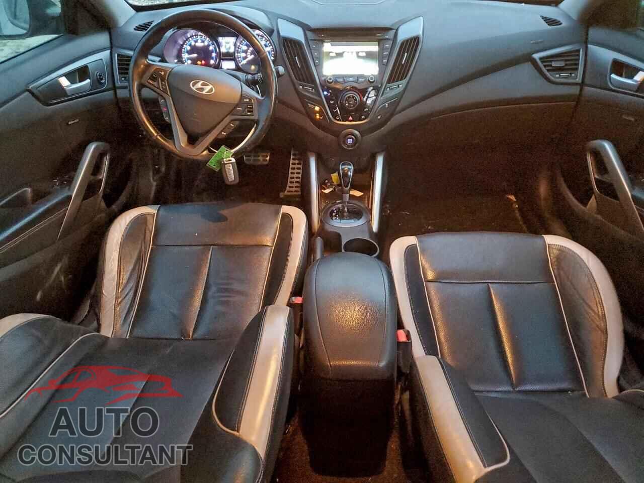 HYUNDAI VELOSTER 2013 - KMHTC6AE2DU175975
