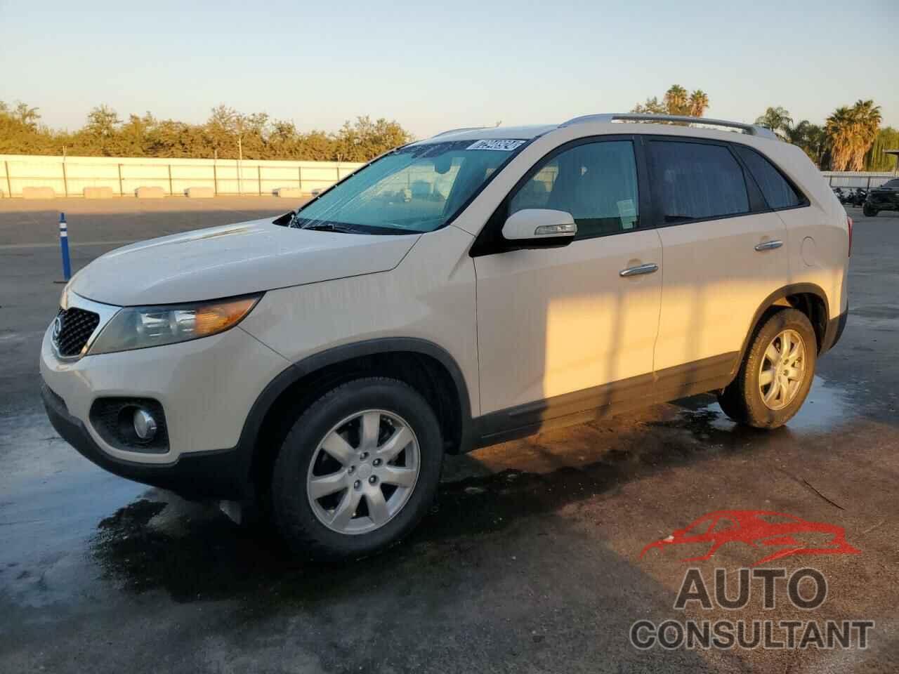 KIA SORENTO 2011 - 5XYKT4A12BG041760