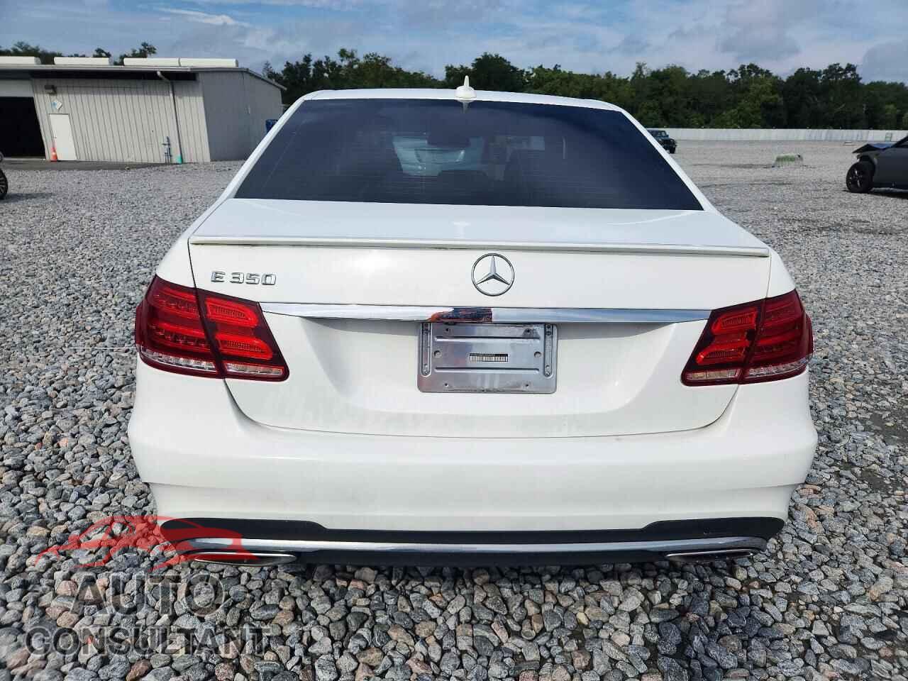 MERCEDES-BENZ E-CLASS 2015 - WDDHF5KB0FB086099