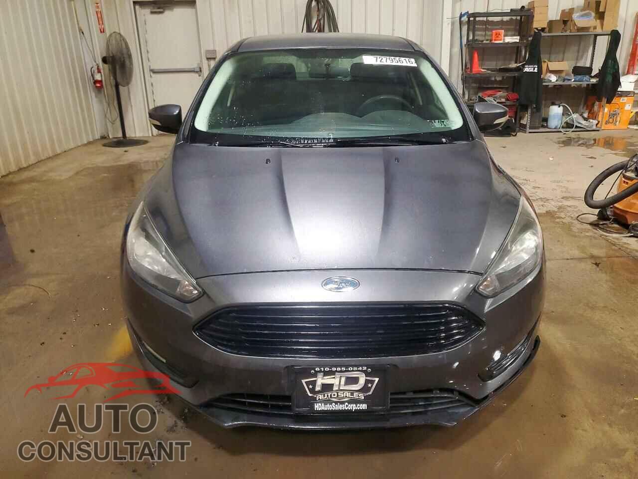 FORD FOCUS 2017 - 1FADP3FE2HL330644