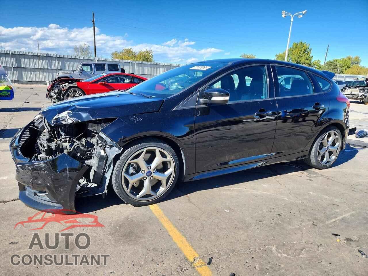 FORD FOCUS 2017 - 1FADP3L96HL284503