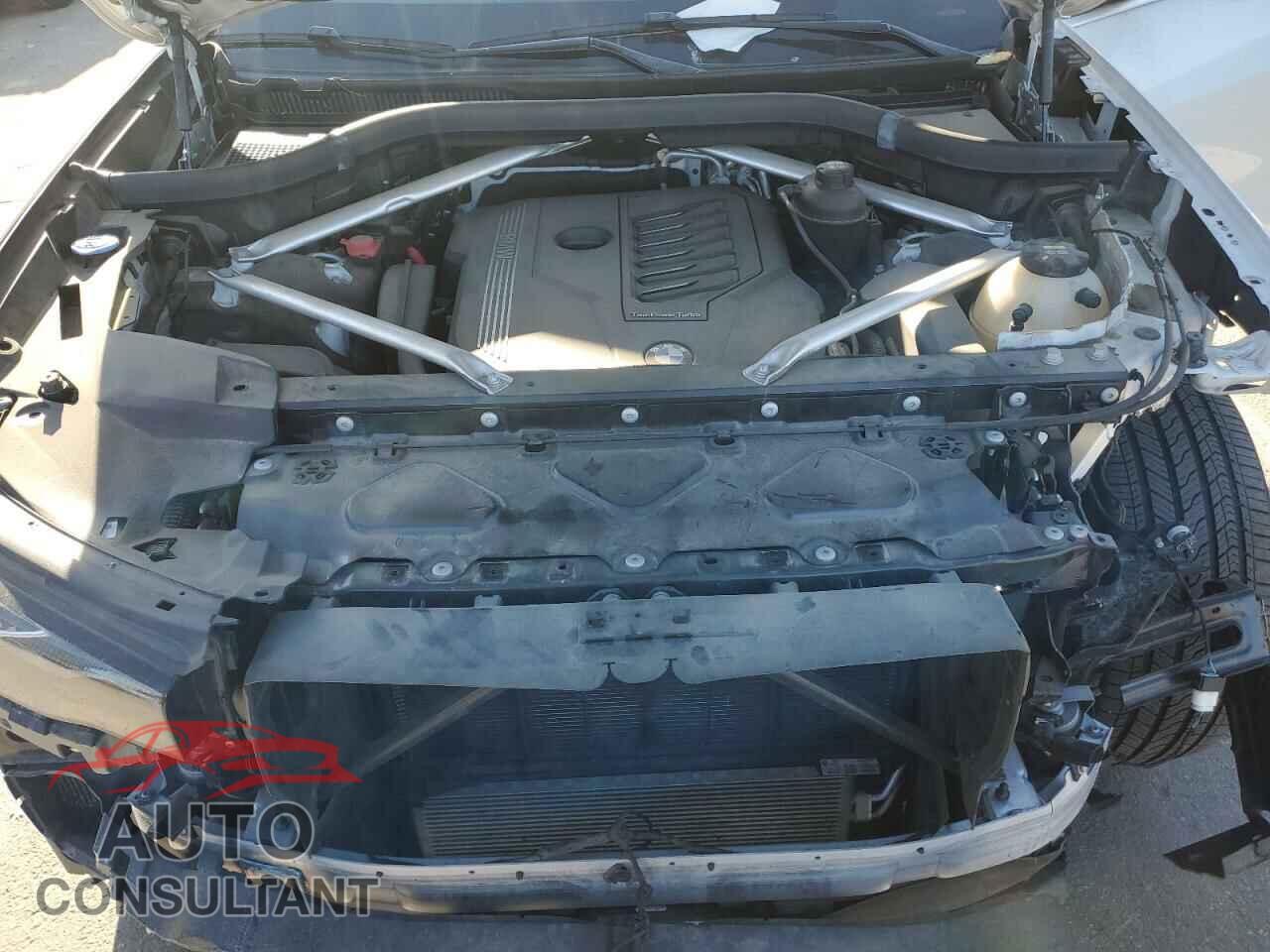 BMW X7 2020 - 5UXCW2C0XL9B65820
