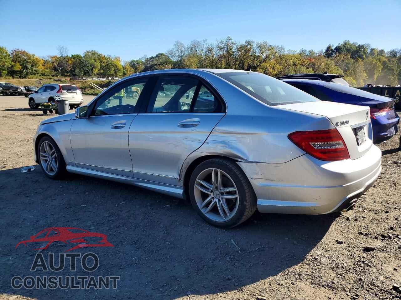 MERCEDES-BENZ C-CLASS 2013 - WDDGF8AB7DR274380