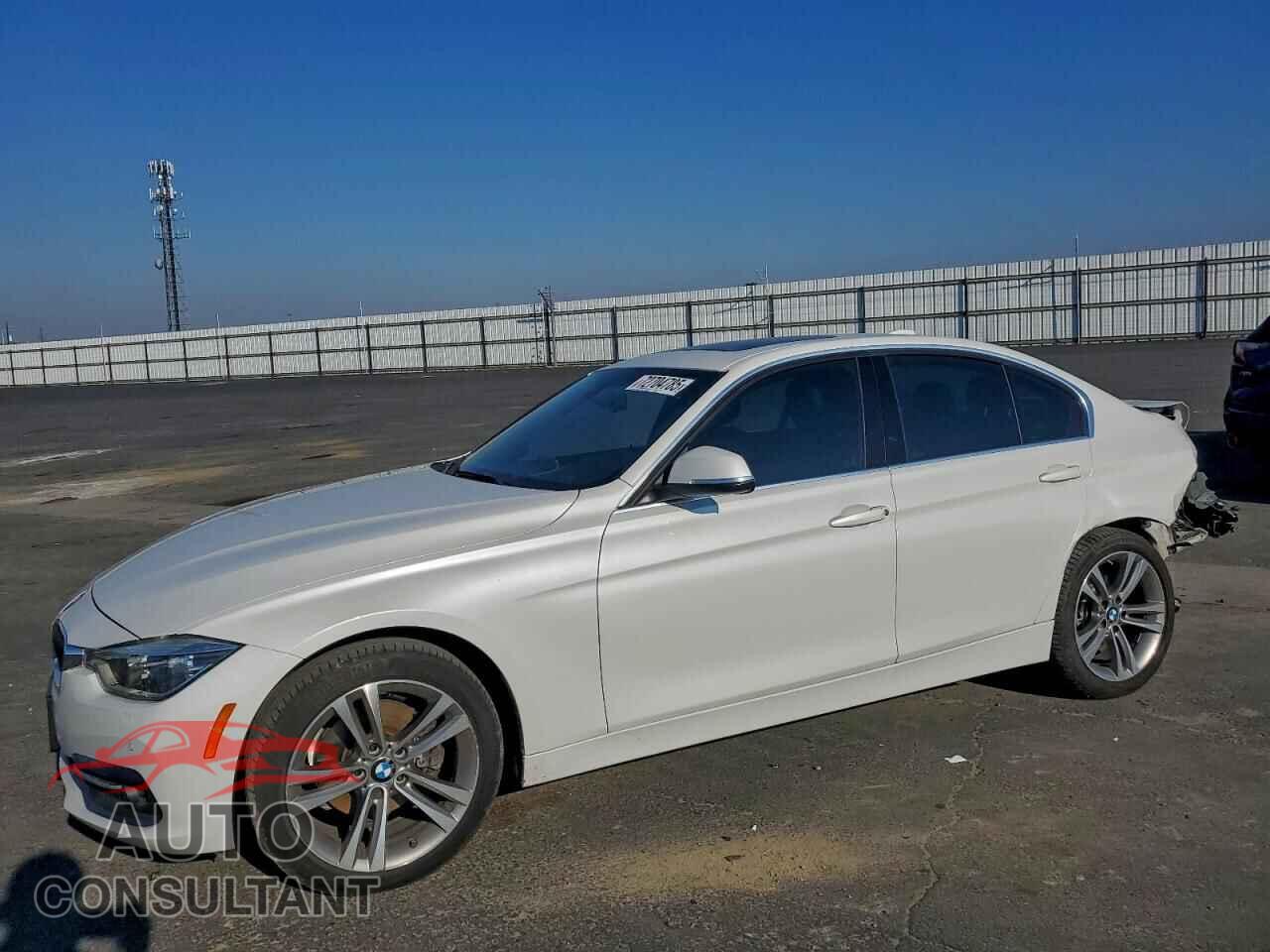 BMW 3 SERIES 2017 - WBA8B9G30HNU53760