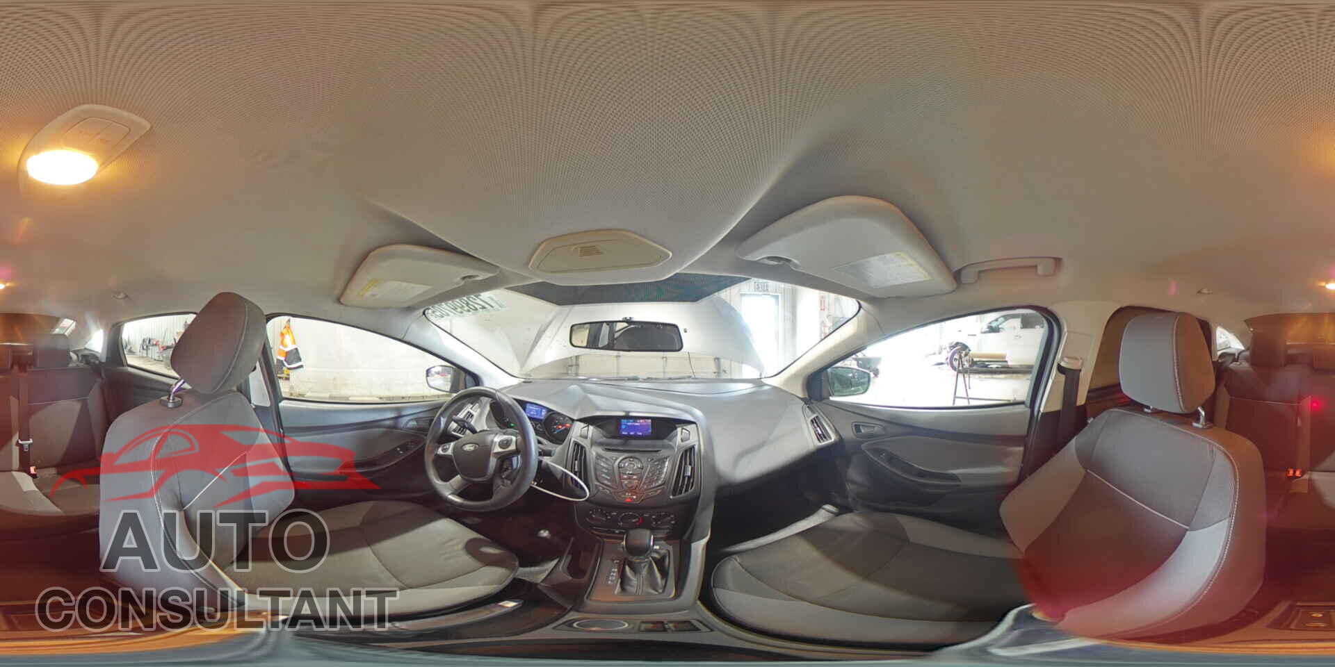 FORD FOCUS 2013 - 1FADP3E2XDL156047