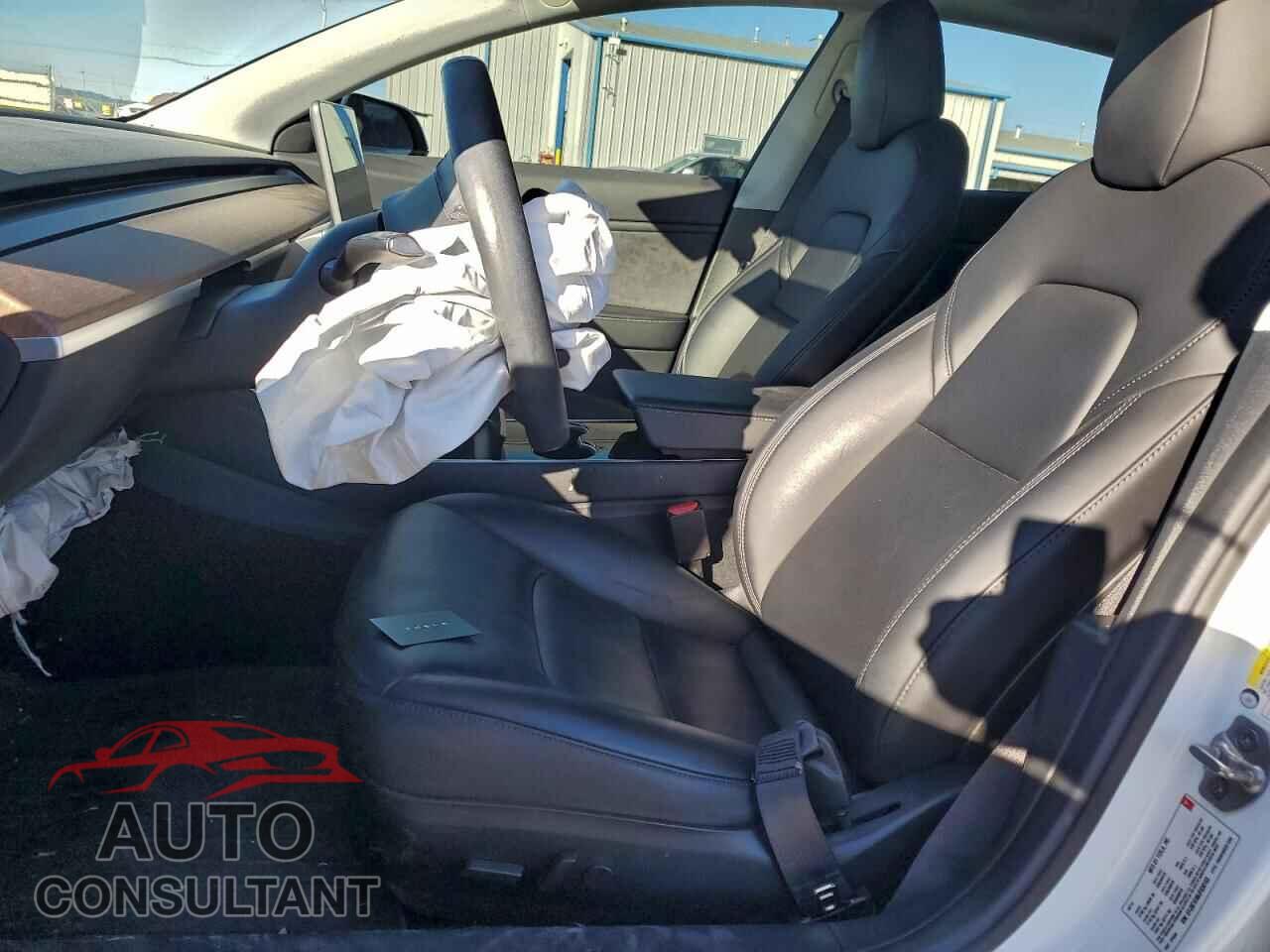 TESLA MODEL 3 2018 - 5YJ3E1EA8JF039153