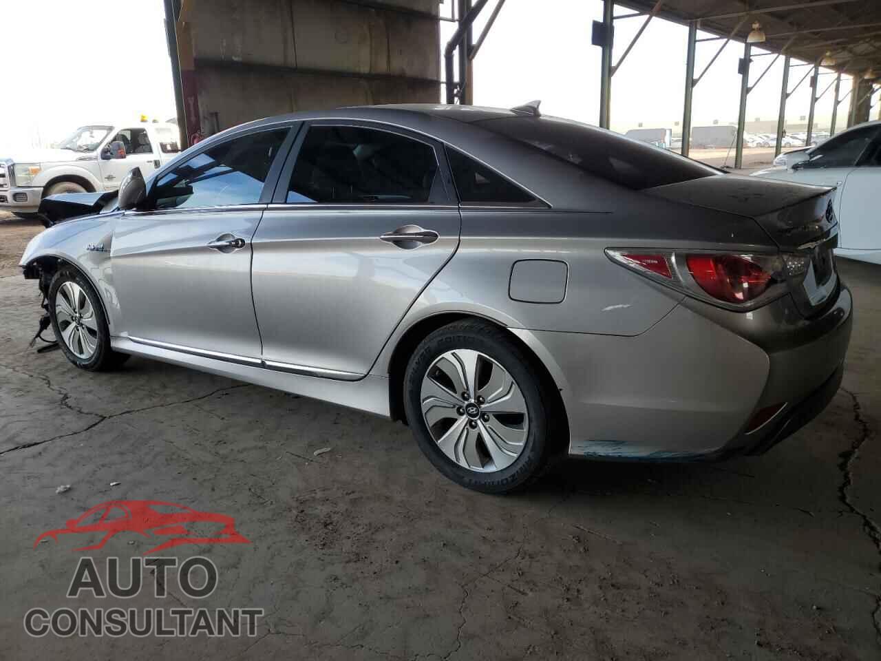 HYUNDAI SONATA 2013 - KMHEC4A48DA095294