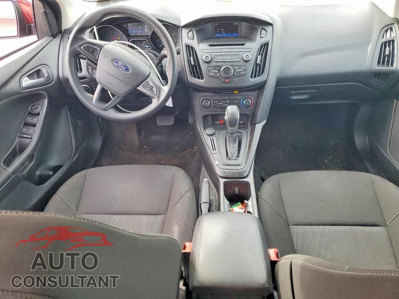 FORD FOCUS 2017 - 1FADP3F23HL342601