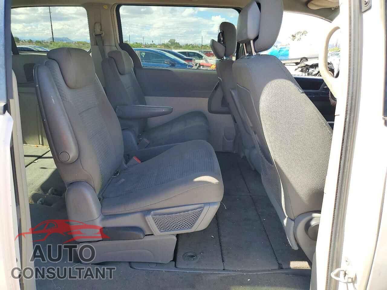 DODGE CARAVAN 2010 - 2D4RN5D12AR411693