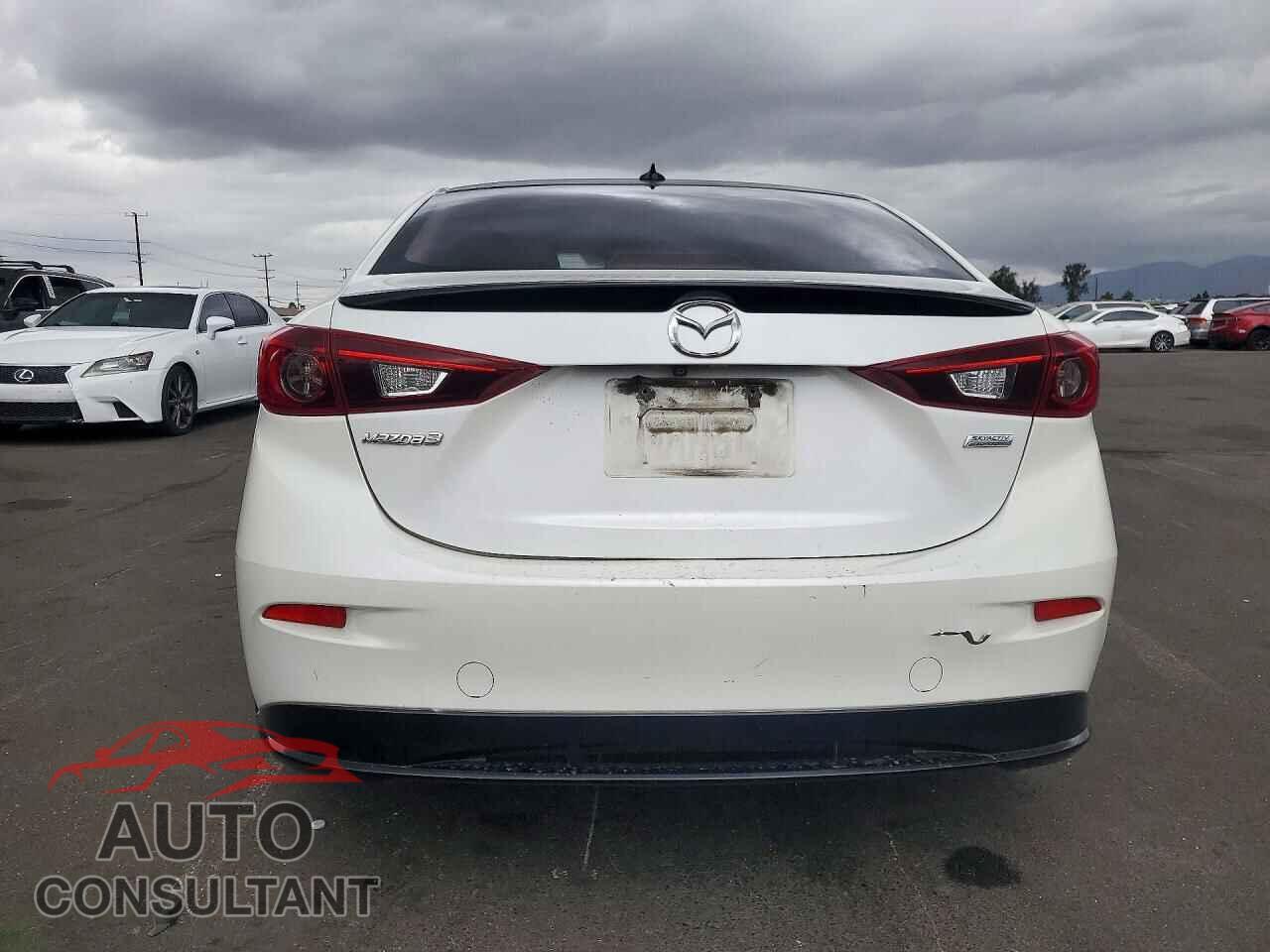 MAZDA 3 2015 - JM1BM1V35F1245756
