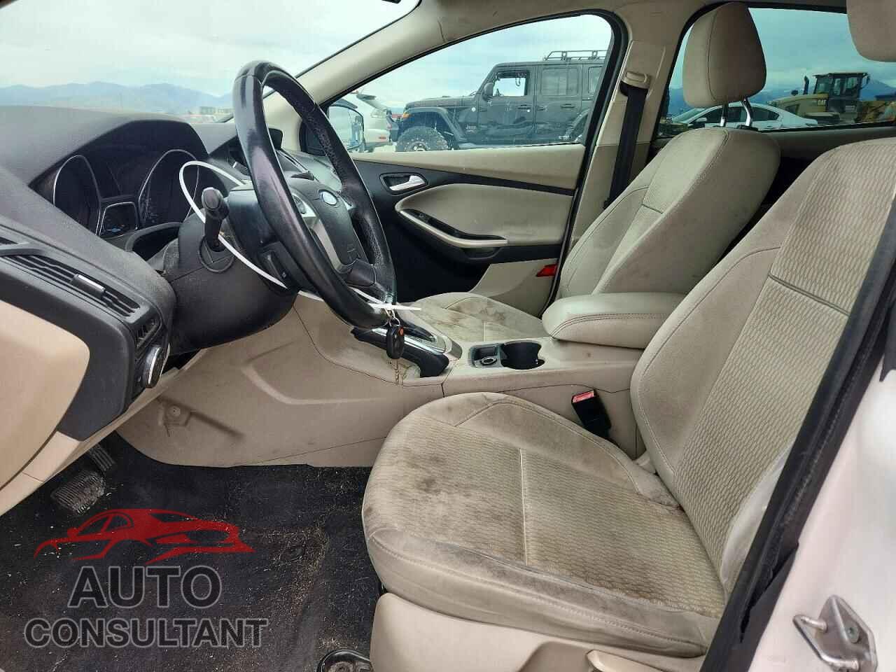 FORD FOCUS 2012 - 1FAHP3M2XCL313481