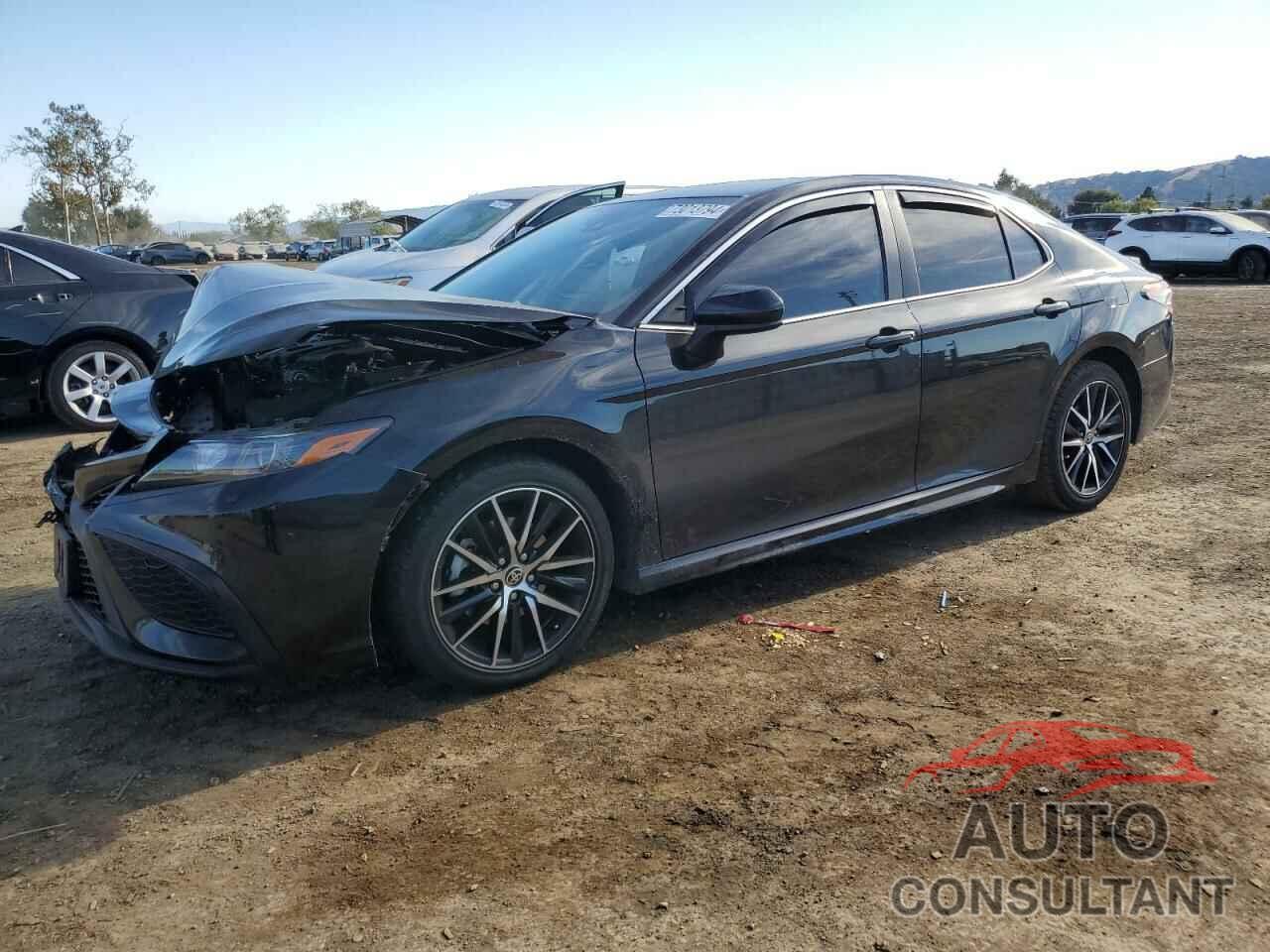 TOYOTA CAMRY 2021 - 4T1G11AK1MU550884