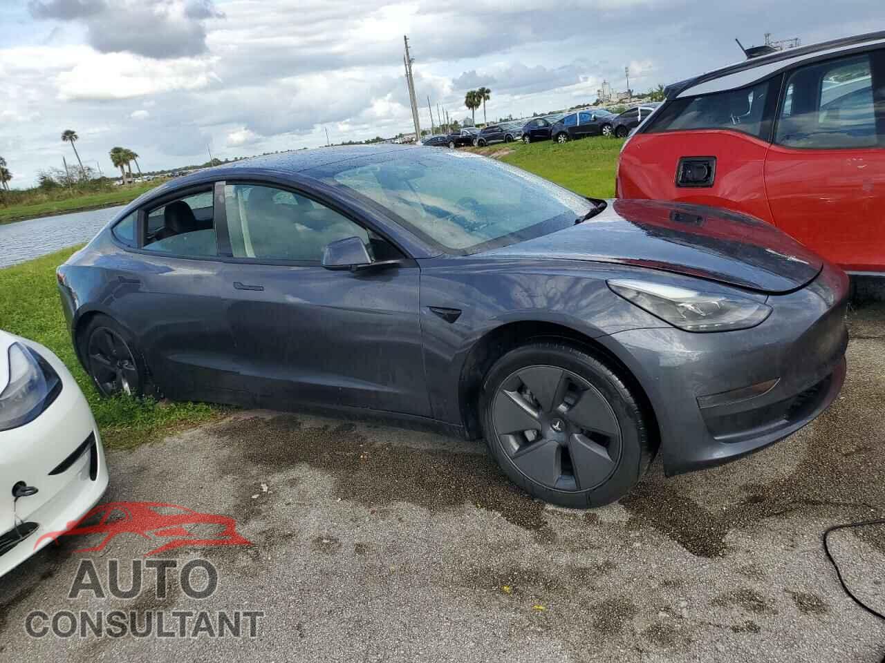 TESLA MODEL 3 2023 - 5YJ3E1EA8PF655461