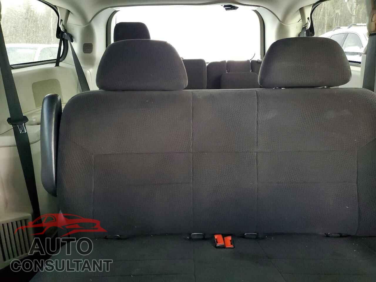 DODGE CARAVAN 2011 - 2D4RN4DG8BR762964