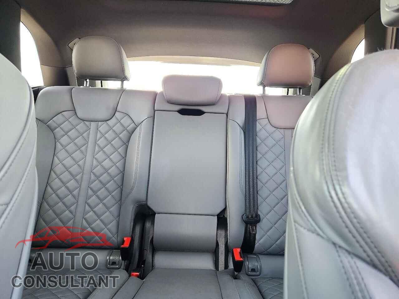AUDI SQ5 2019 - WA1B4AFYXK2017485