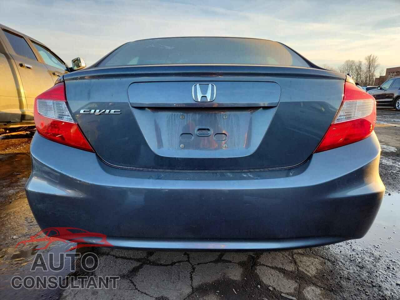 HONDA CIVIC 2012 - 2HGFB2F57CH580819