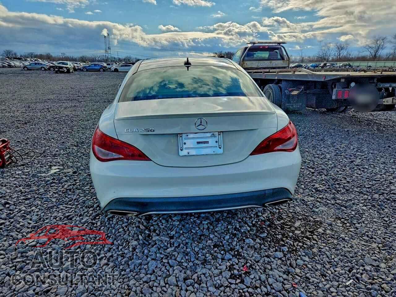 MERCEDES-BENZ CLA-CLASS 2018 - WDDSJ4EB8JN593043