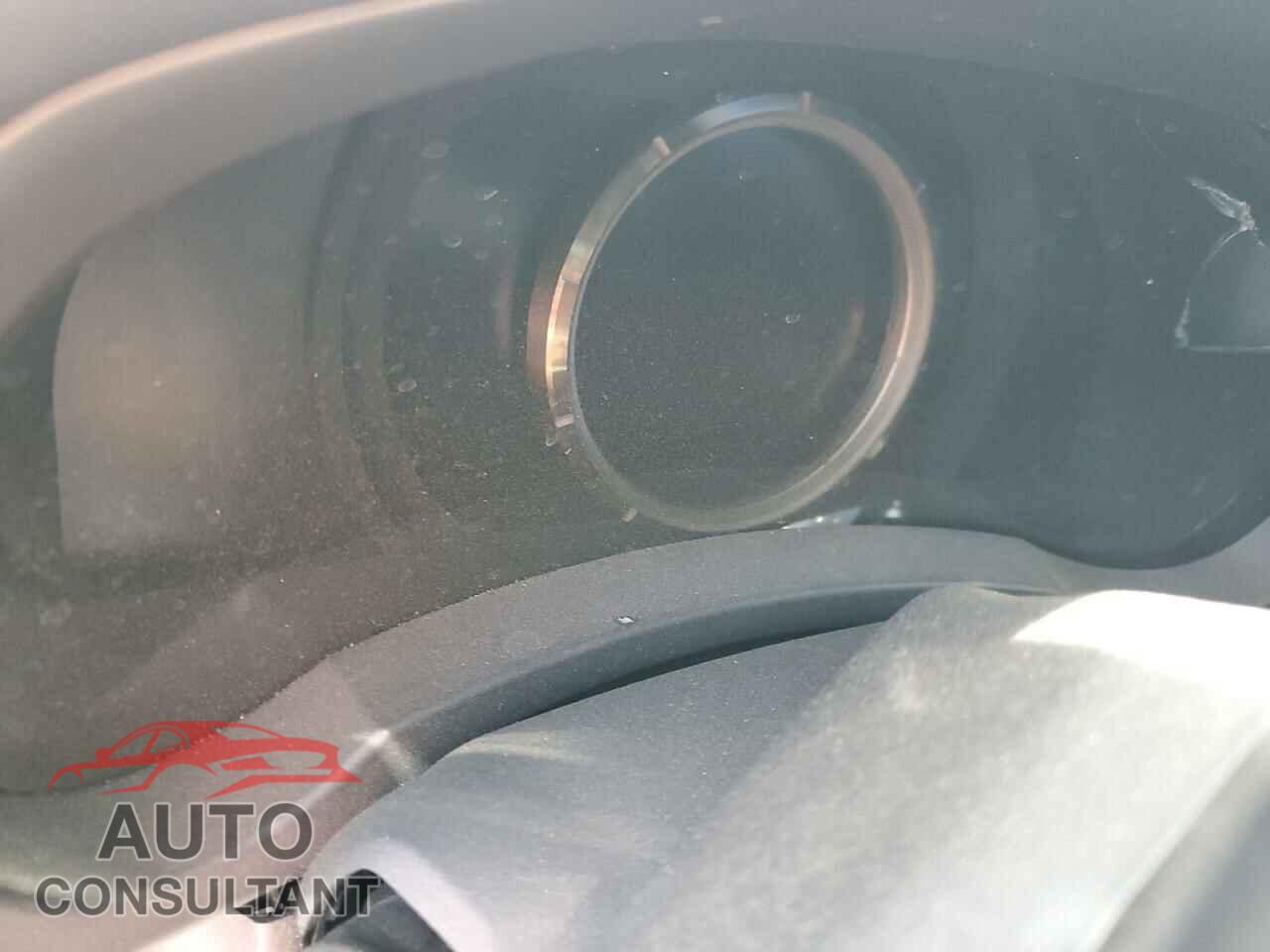 LEXUS IS 2017 - JTHBE1D20H5031192
