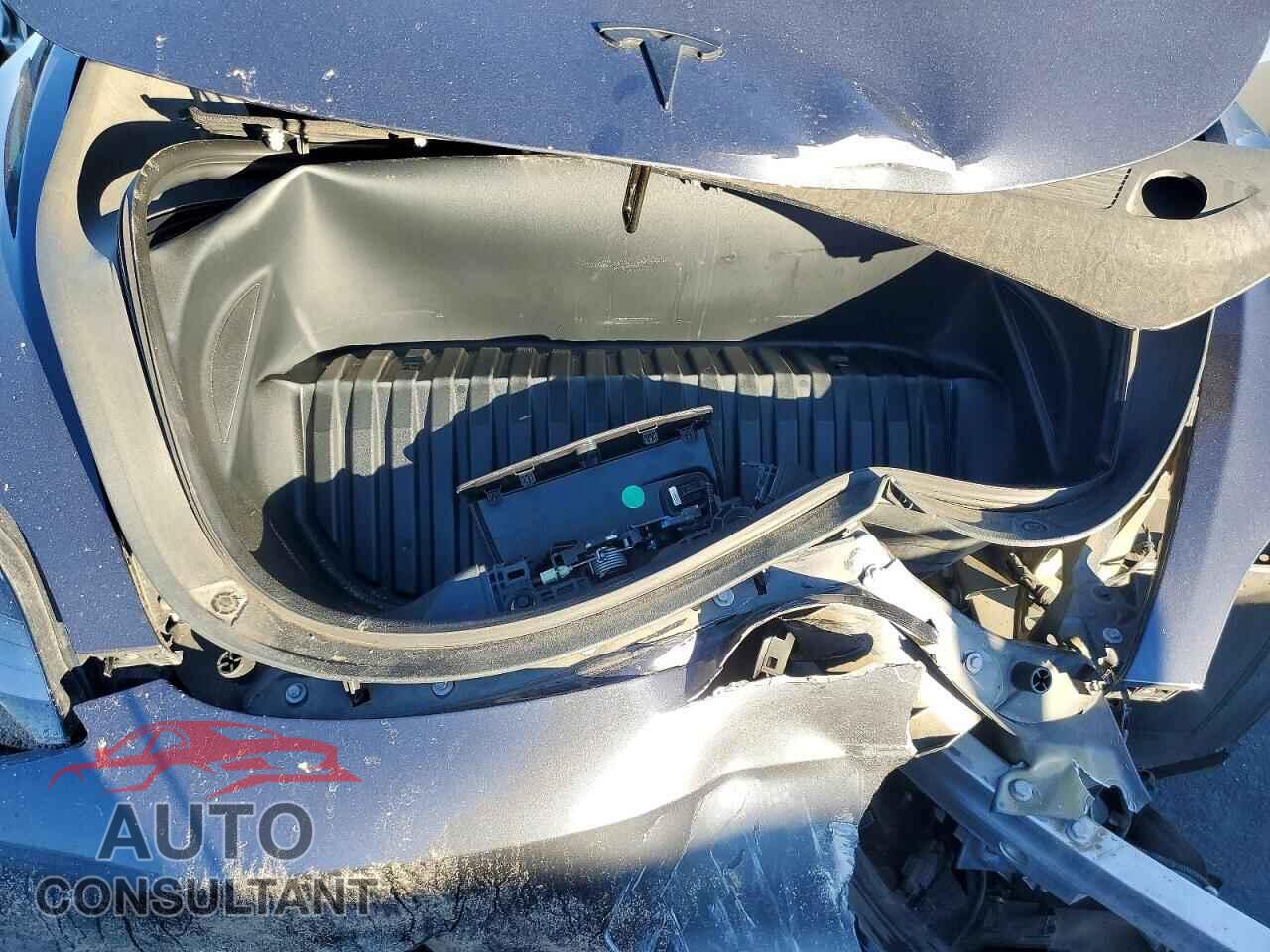 TESLA MODEL 3 2021 - 5YJ3E1EA0MF875947