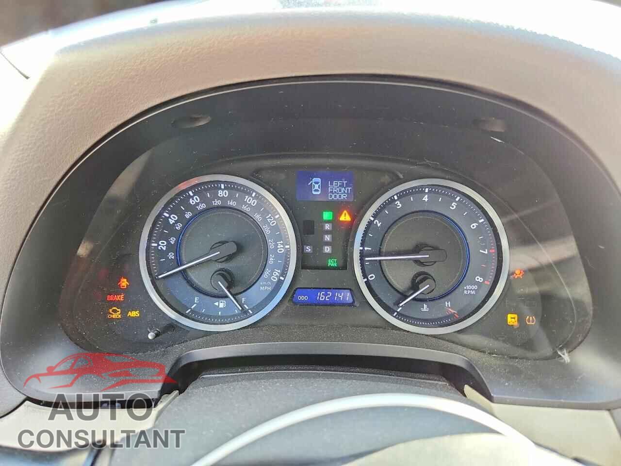 LEXUS IS 2011 - JTHCF5C20B5048978