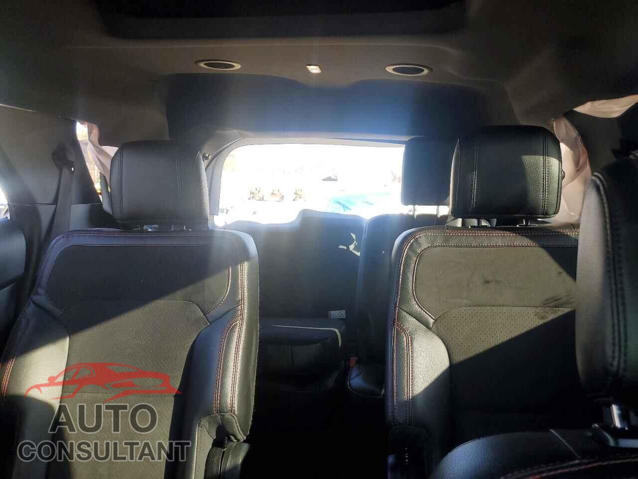 FORD EXPLORER 2018 - 1FM5K8D85JGB02185