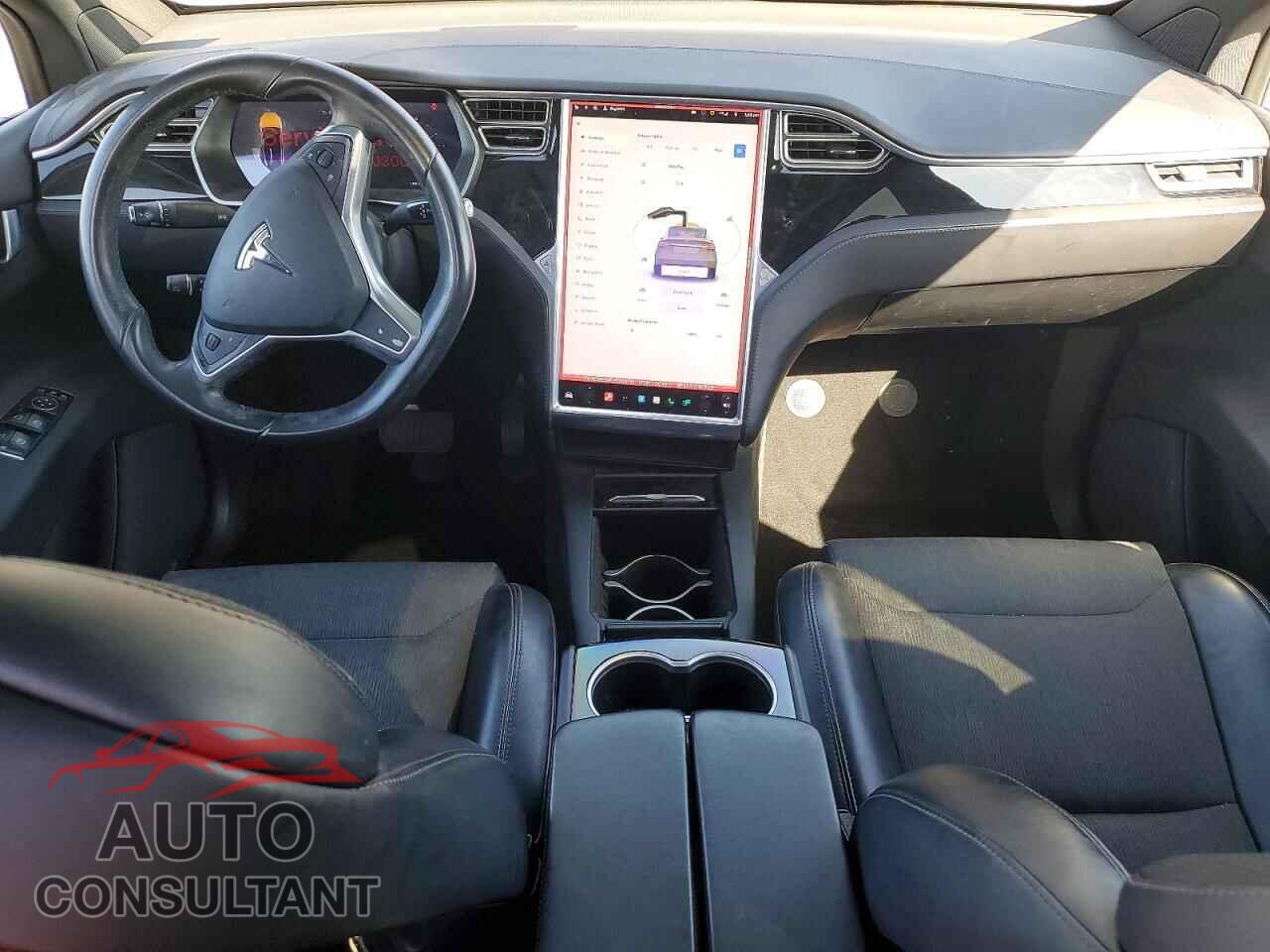 TESLA MODEL X 2016 - 5YJXCBE29GF030010