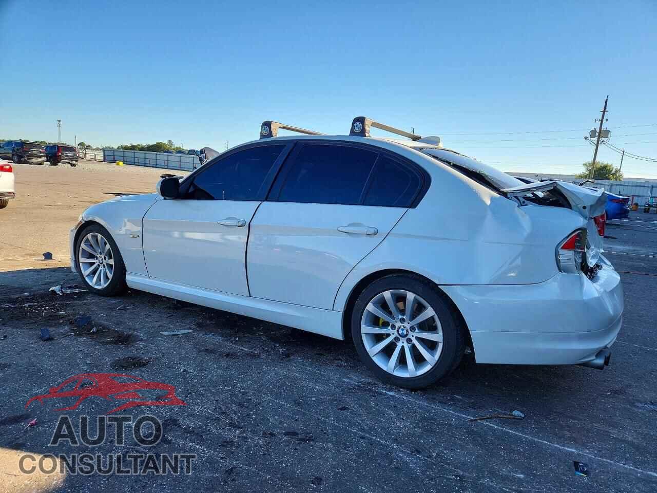 BMW 3 SERIES 2011 - WBAPH7G50BNM58013