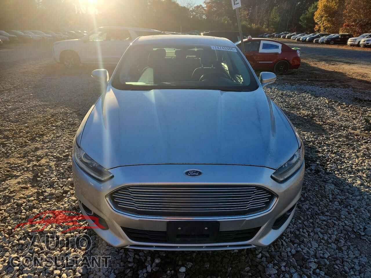 FORD FUSION 2013 - 3FA6P0HR6DR374326