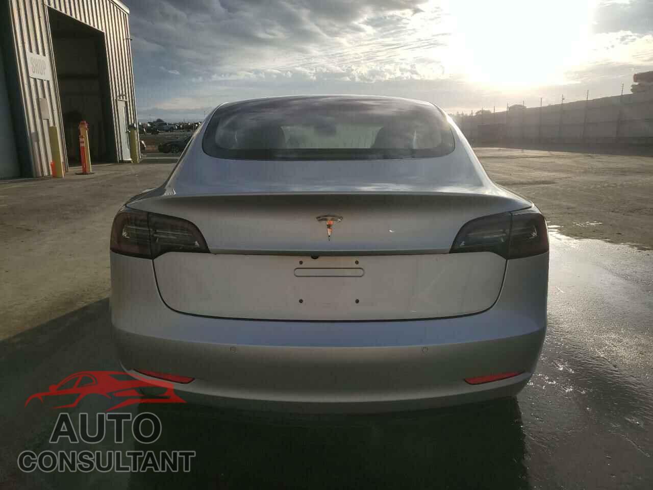 TESLA MODEL 3 2018 - 5YJ3E1EA3JF058726