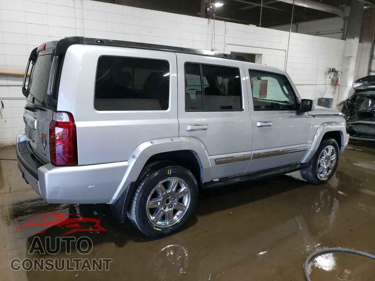 JEEP COMMANDER 2010 - 1J4RG5GT4AC115792