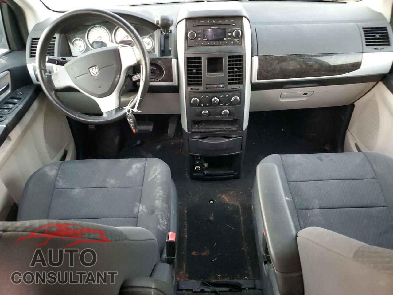 DODGE CARAVAN 2010 - 2D4RN5D19AR219476