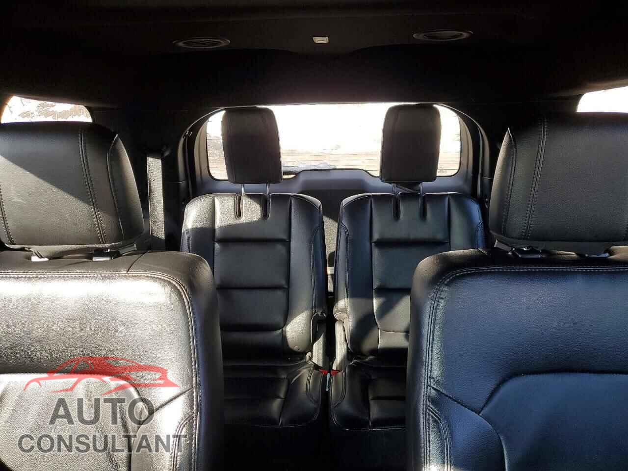 FORD EXPLORER 2018 - 1FM5K8DH7JGB50240