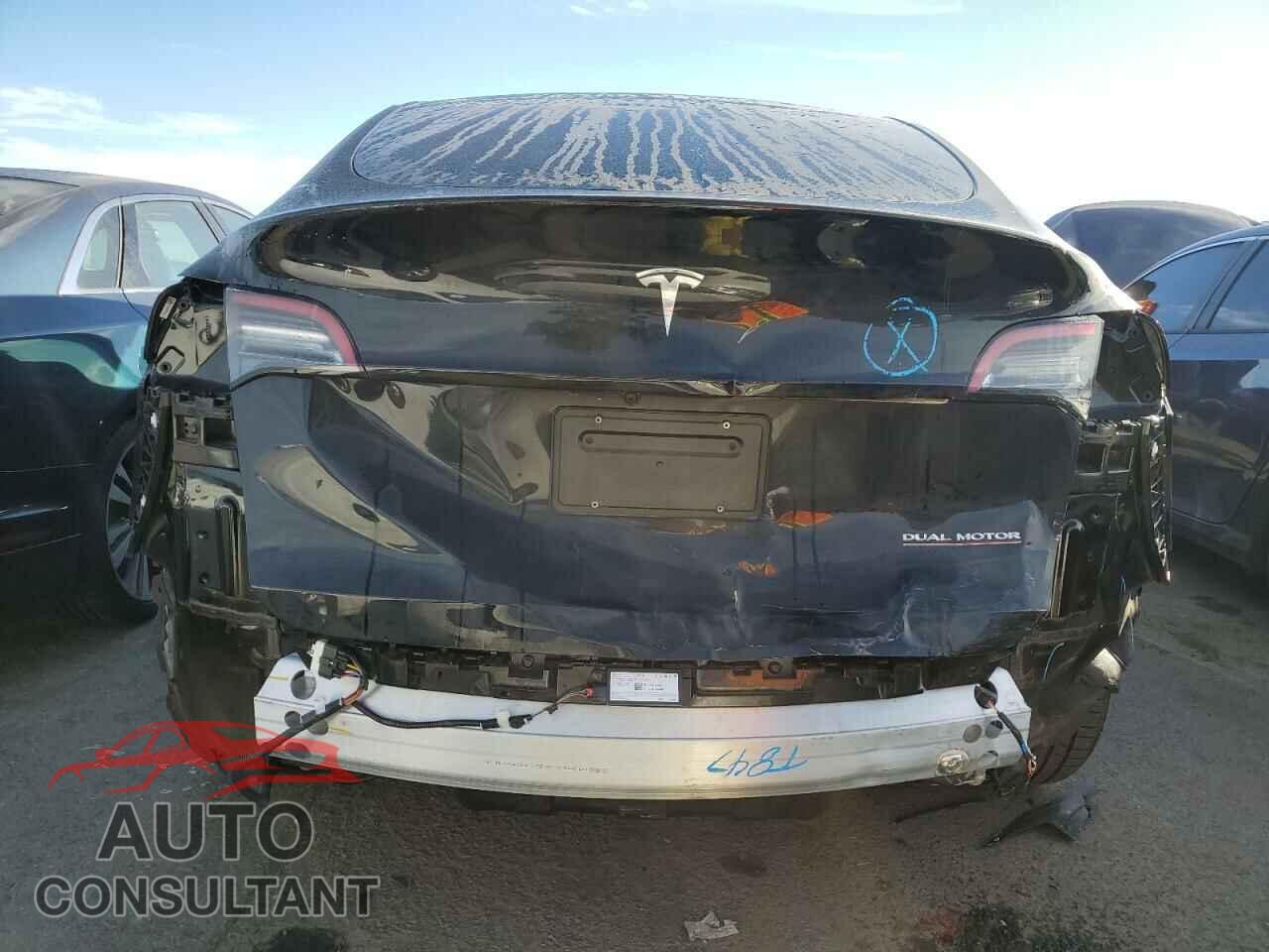 TESLA MODEL Y 2022 - 7SAYGDEF7NF554697