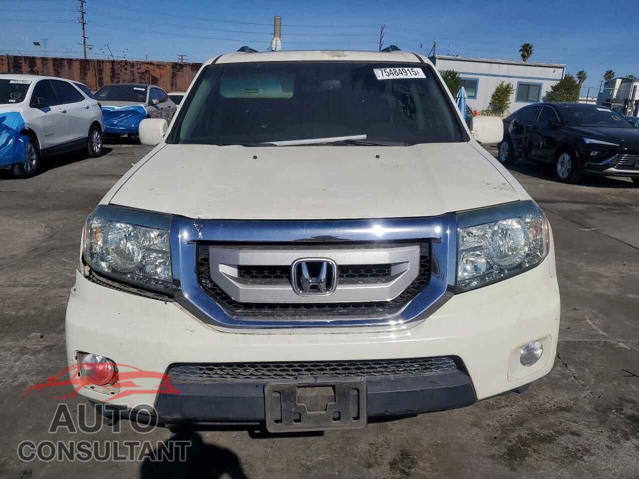 HONDA PILOT 2011 - 5FNYF3H99BB013954
