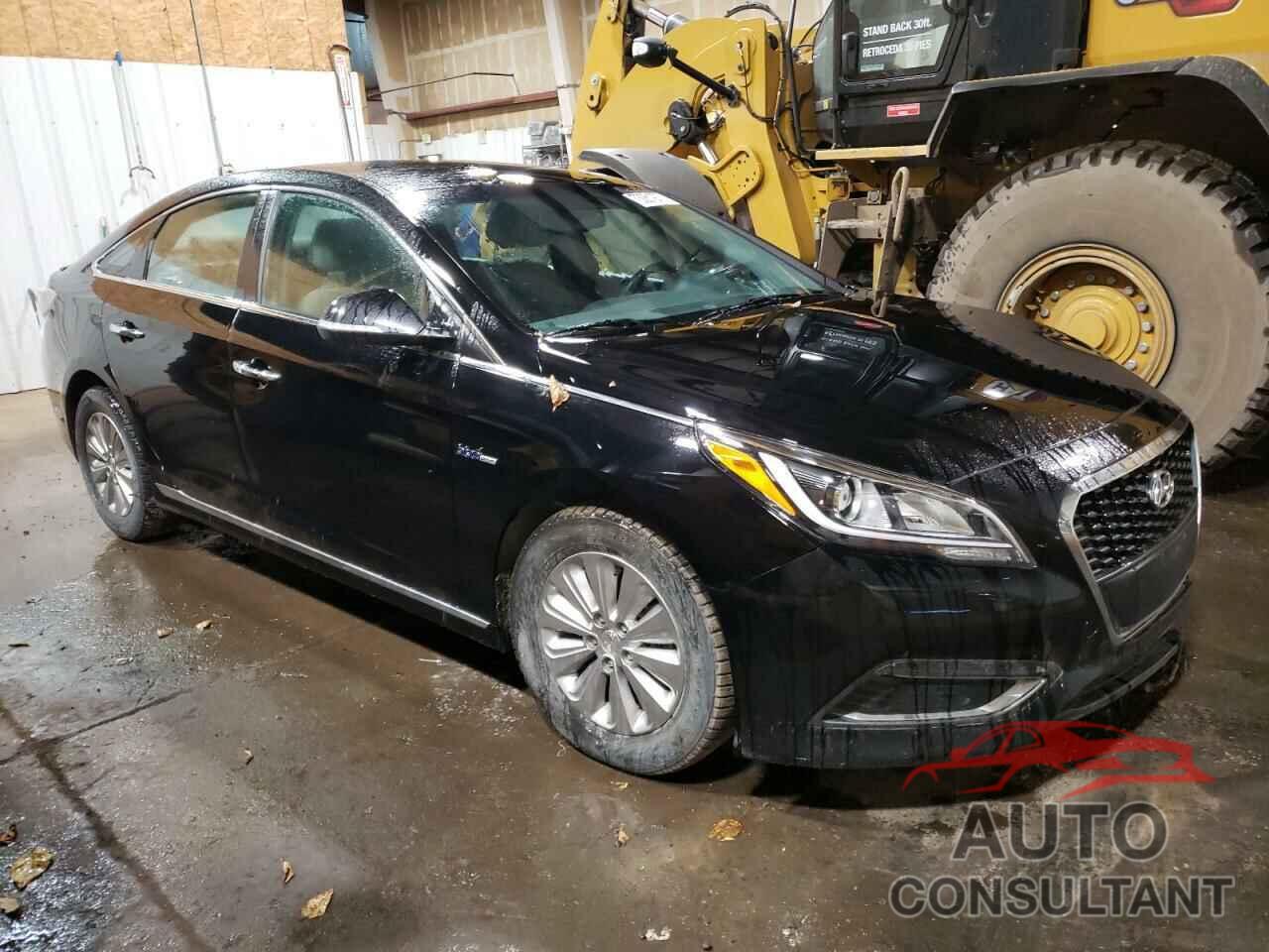 HYUNDAI SONATA 2017 - KMHE24L1XHA050174