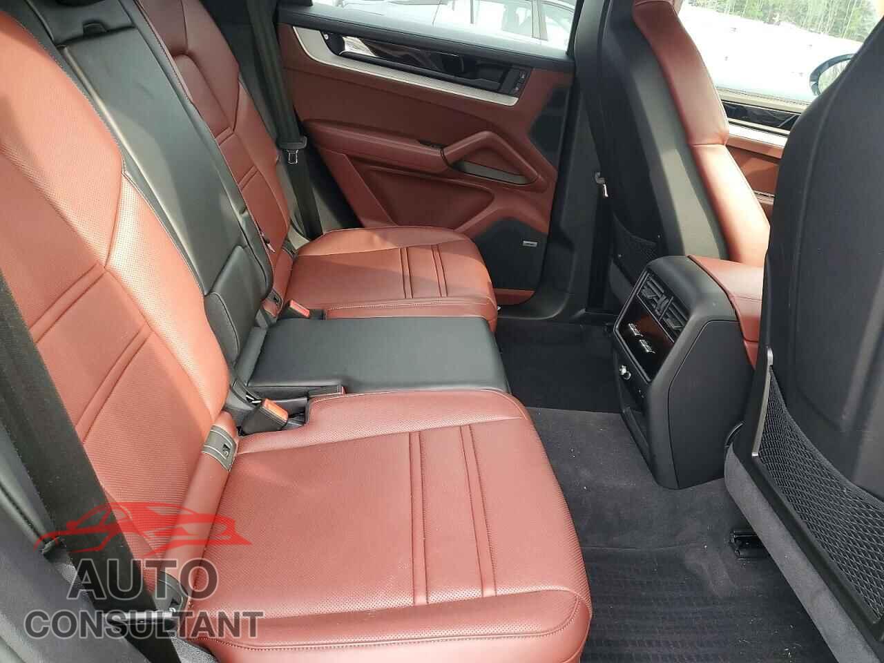 PORSCHE CAYENNE 2025 - WP1AE2AY6SDA16915