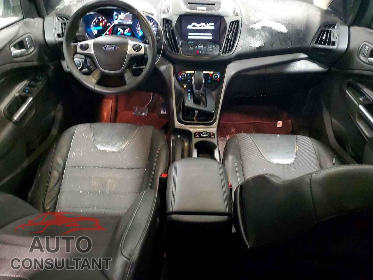 FORD ESCAPE 2015 - 1FMCU9G95FUB98548