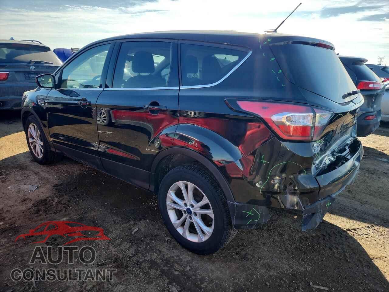 FORD ESCAPE 2017 - 1FMCU9G97HUC99383