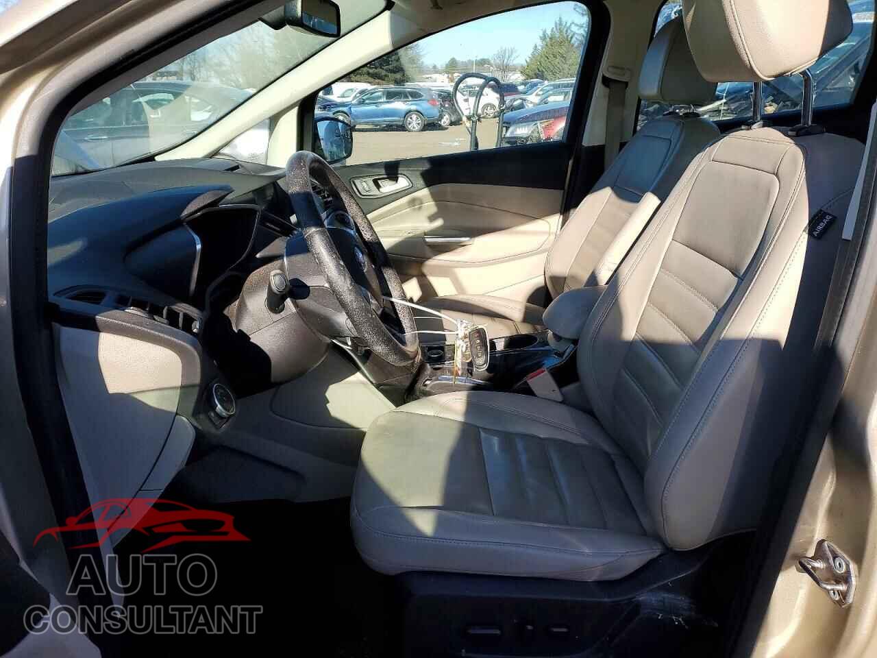 FORD CMAX 2017 - 1FADP5DU8HL105179