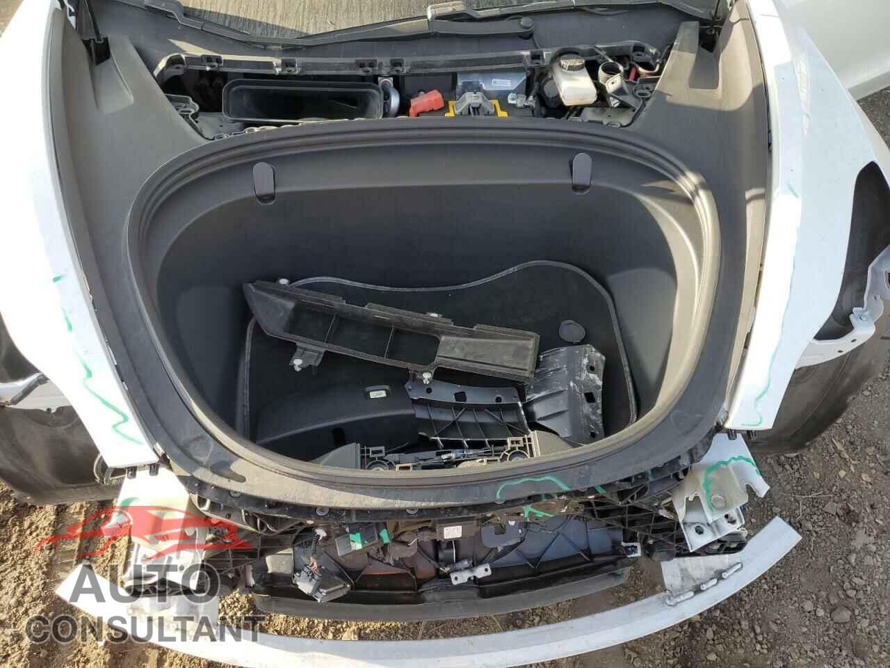 TESLA MODEL 3 2018 - 5YJ3E1EA4JF162402
