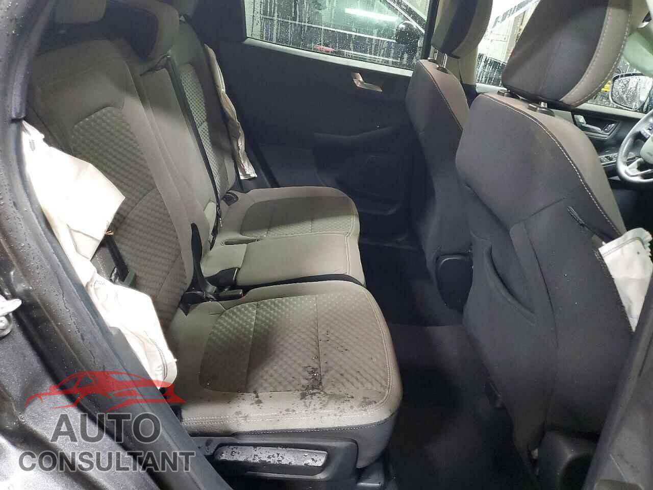 FORD ESCAPE 2020 - 1FMCU0G69LUA48715
