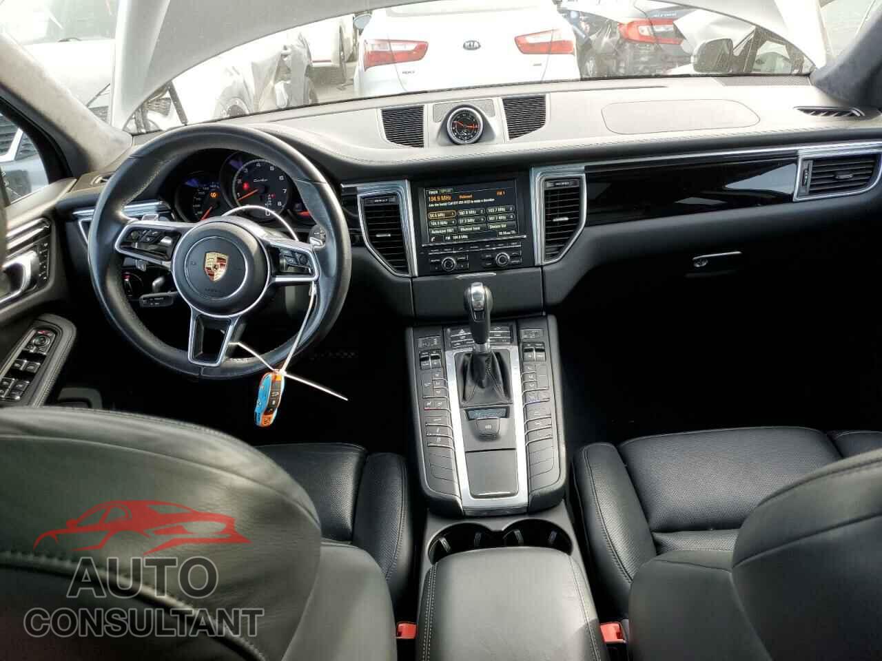 PORSCHE MACAN 2016 - WP1AF2A55GLB91754