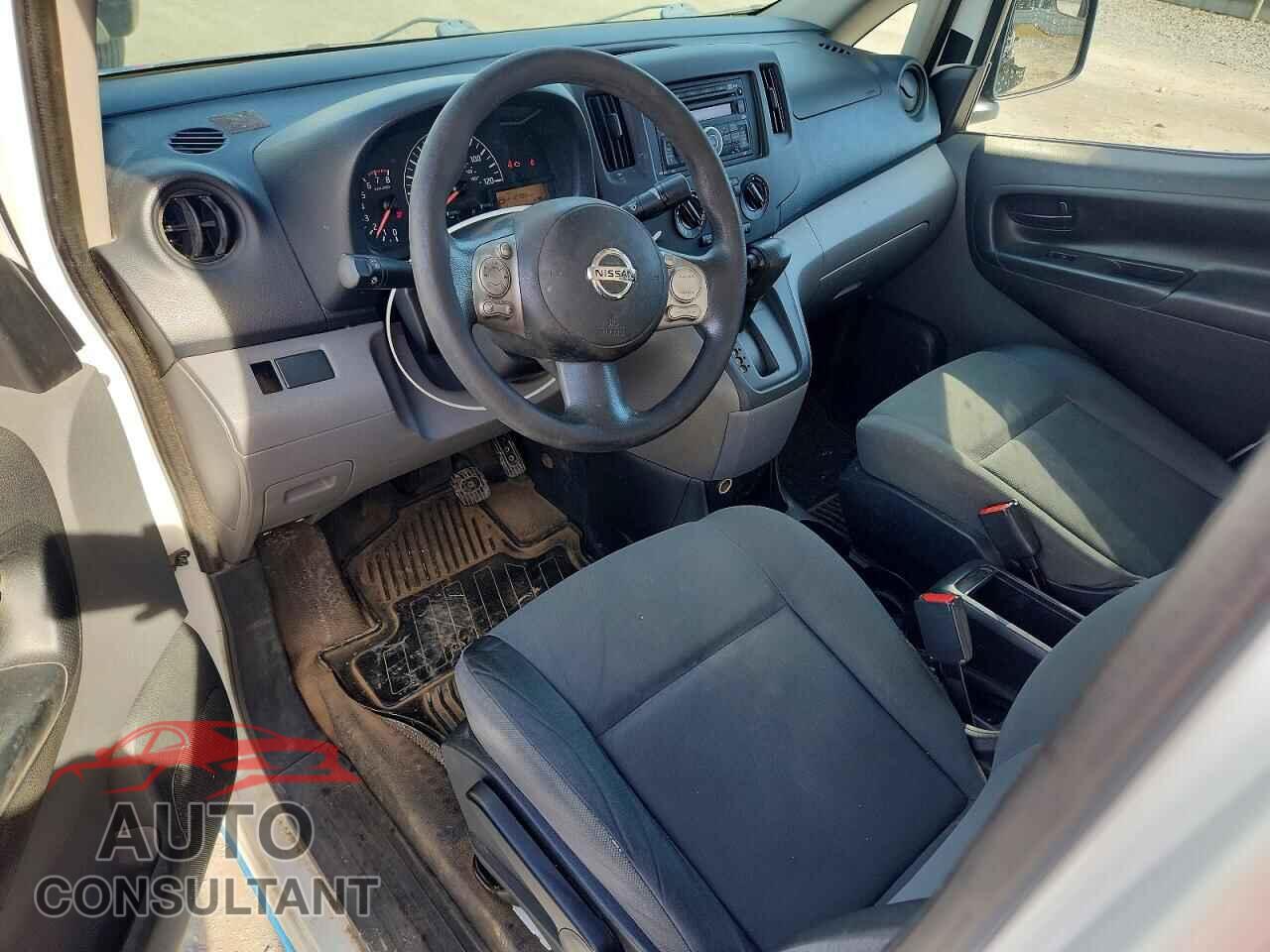 NISSAN NV 2015 - 3N6CM0KN0FK692009